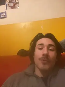 CHAPCHAP09 online show from February 18, 2026, 8:38 pm