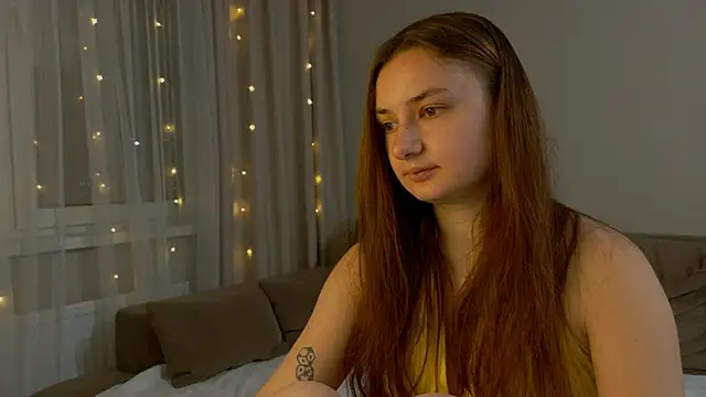 Lelia Vibe online show from April 15, 2026, 7:43 pm