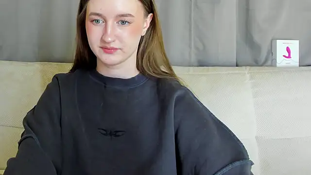 MissFoxy Ti online show from December 5, 2025, 1:25 am