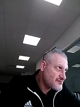 Snapshot of Hisnimin chatting on February 8, 2026, 10:35 pm Hisnimin online show from February 8, 2026, 10:35 pm