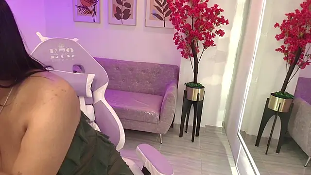 Anie johnson online show from March 15, 2026, 11:27 am