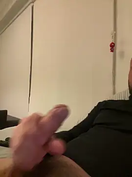 Snapshot of DannySastre91 chatting on March 1, 2026, 10:45 pm DannySastre91 online show from March 1, 2026, 10:45 pm