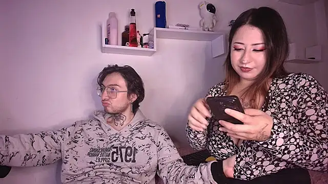 annyharriis online show from December 1, 2025, 10:04 pm