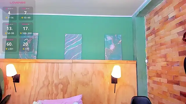 halleylorens online show from March 17, 2026, 7:28 pm