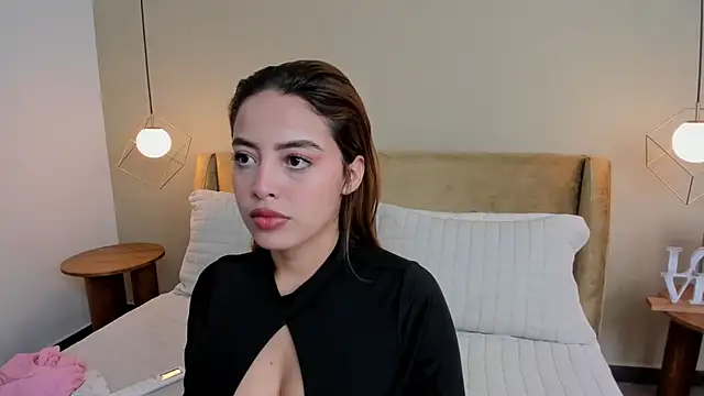 ArianaSilva  online show from September 19, 2025, 11:55 am