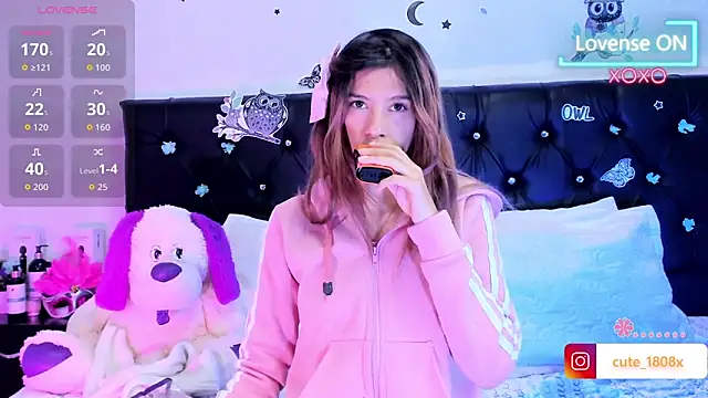 Sofiia cute  online show from April 1, 2026, 6:03 am