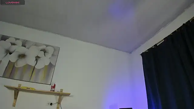 angel hasss online show from September 22, 2025, 1:07 am