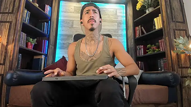 Donovan Desmond online show from October 3, 2025, 7:55 pm