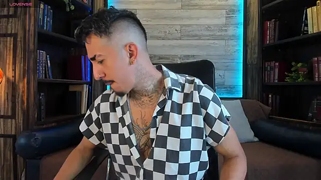 Donovan Desmond online show from October 18, 2025, 8:09 pm