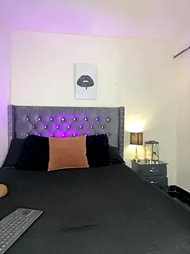 sofii escobar online show from October 12, 2025, 5:39 am