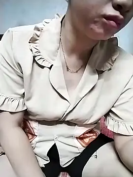 Mie rose online show from September 28, 2025, 7:03 am