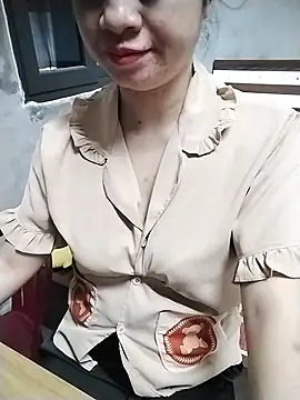 Mie rose online show from March 19, 2026, 2:26 am