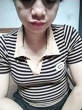 Mie rose online show from April 2, 2026, 1:53 pm