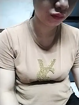 Mie rose online show from April 10, 2026, 12:05 am