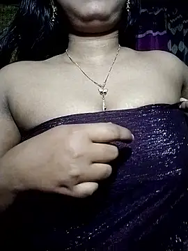 Snapshot of Hot-Hot chatting on January 10, 2026, 4:36 am Hot-Hot online show from January 10, 2026, 4:36 am