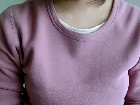 huihui520-- online show from October 25, 2025, 8:11 am