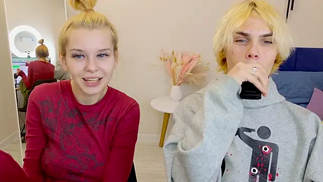 Bonnie And C1yde online show from September 28, 2025, 5:07 pm