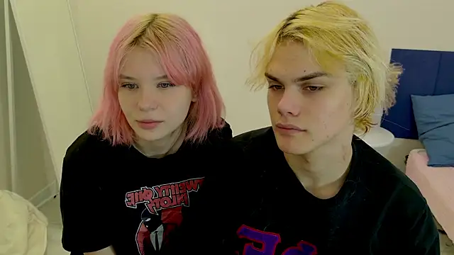 Bonnie And C1yde online show from November 5, 2025, 5:13 pm