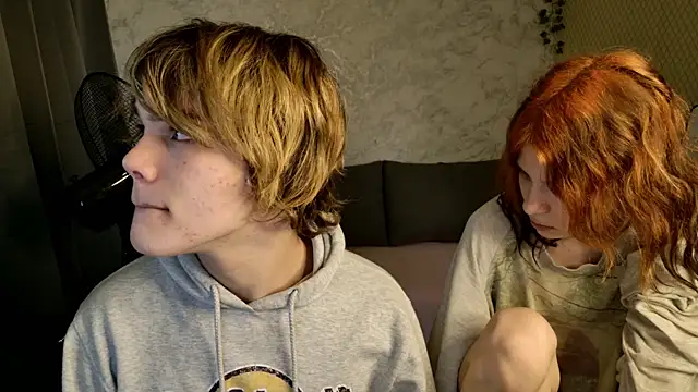 Snapshot of Bonnie_And_C1yde chatting on June 1, 2026, 5:09 am Bonnie And C1yde online show from June 1, 2026, 5:09 am