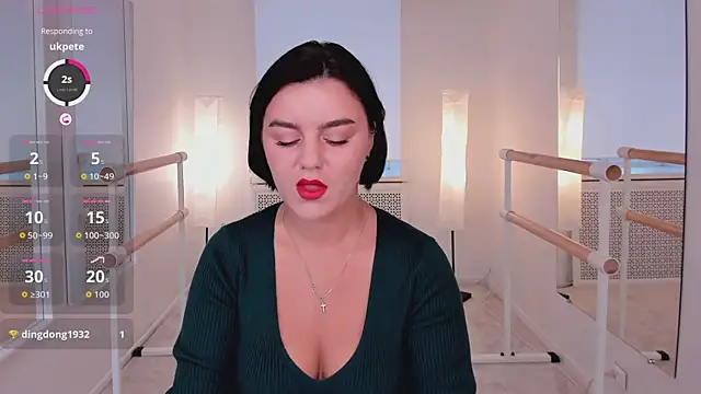 moodberry online show from October 6, 2025, 7:06 am