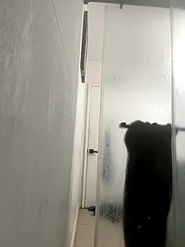 intoxicated13 online show from September 25, 2025, 9:46 am