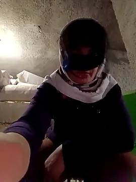 ezgi2545 online show from October 17, 2025, 6:10 pm