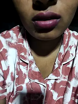 srav43 online show from February 18, 2026, 3:24 am