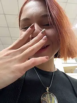 Snapshot of RosieSecret chatting on October 26, 2025, 8:09 am RosieSecret online show from October 26, 2025, 8:09 am