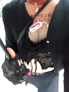 Snapshot of pink-mai chatting on October 31, 2025, 7:31 am pink-mai online show from October 31, 2025, 7:31 am