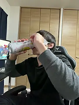 jiji9253 online show from March 18, 2026, 1:58 pm