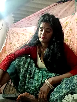 Snapshot of Kiran12xxx chatting on October 15, 2025, 3:17 am Kiran12xxx online show from October 15, 2025, 3:17 am