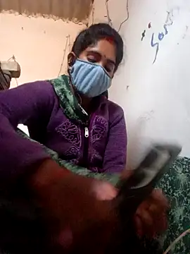 Snapshot of Kiran12xxx chatting on October 27, 2025, 10:08 am Kiran12xxx online show from October 27, 2025, 10:08 am