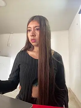 Snapshot of Sara-cooper2 chatting on October 14, 2025, 5:25 pm Sara-cooper2 online show from October 14, 2025, 5:25 pm