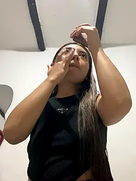 Snapshot of Sara-cooper2 chatting on October 29, 2025, 1:13 pm Sara-cooper2 online show from October 29, 2025, 1:13 pm