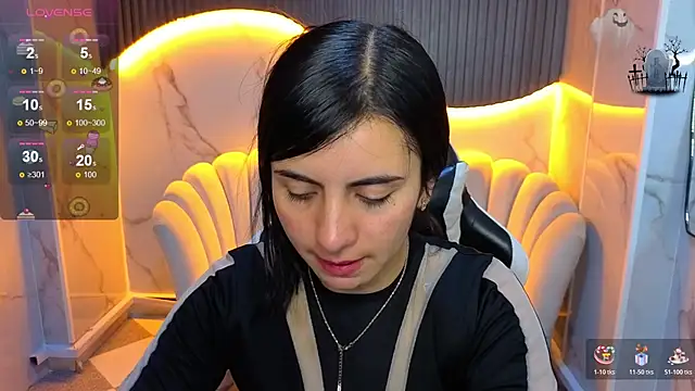 Eilyn love b online show from October 28, 2025, 1:03 pm