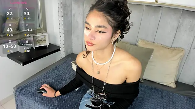 Puffy Hearts online show from October 7, 2025, 4:59 pm