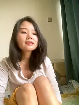 Mier-cn online show from November 17, 2025, 2:17 am