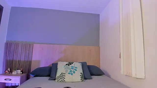  Ashly 77 online show from September 24, 2025, 7:28 pm