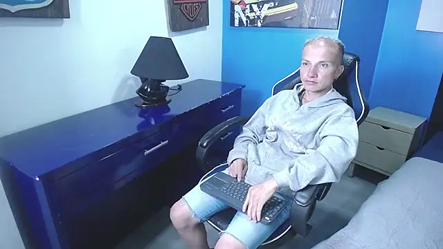 DaddyPoweer online show from October 4, 2025, 2:09 am