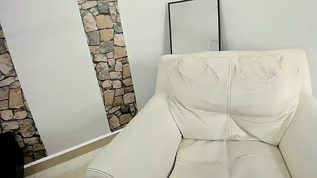 NinaCollinss1 online show from October 24, 2025, 3:52 pm