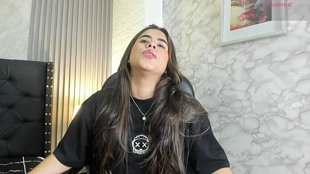 Snapshot of alicy__torres chatting on February 2, 2026, 12:26 pm alicy torres online show from February 2, 2026, 12:26 pm