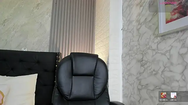 Snapshot of alicy__torres chatting on February 13, 2026, 12:23 pm alicy torres online show from February 13, 2026, 12:23 pm