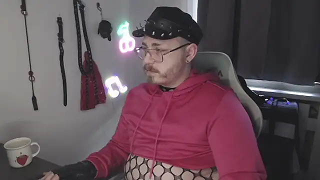 FabianKinky online show from October 28, 2025, 9:24 am