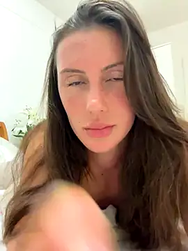 MilaRenee online show from October 16, 2025, 9:16 pm