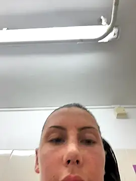 MilaRenee online show from October 29, 2025, 12:51 pm