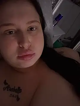 brunetteGirl274 online show from October 12, 2025, 11:37 pm