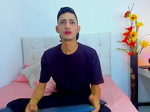 EithamDawson online show from September 19, 2025, 1:45 pm