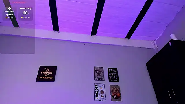 elizabethboltXXX online show from March 21, 2026, 7:39 pm