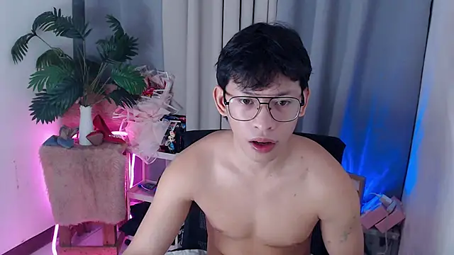 pinkcock froi2305 online show from March 22, 2026, 2:26 am