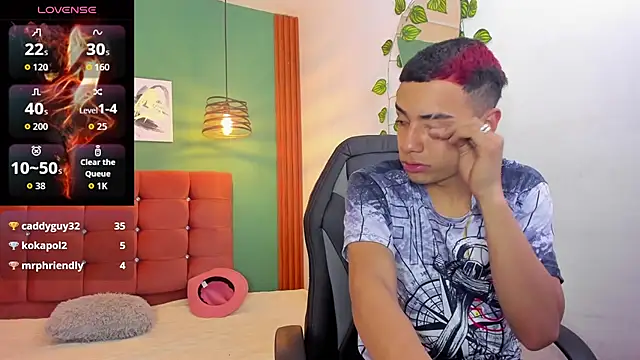 Aisha andy online show from November 7, 2025, 2:33 am